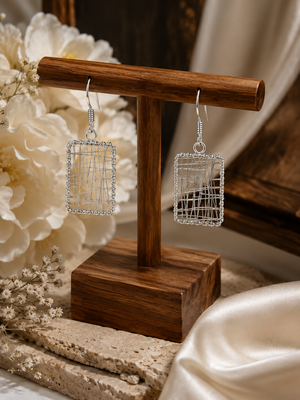 Auréline Woven Grid Drop Earrings in 925 sterling silver – additional view