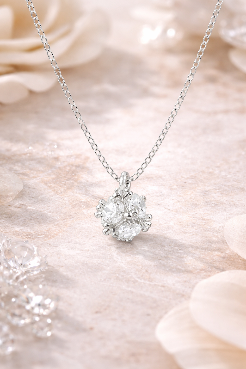 Sparkle Ball Necklace in 925 sterling silver – side view