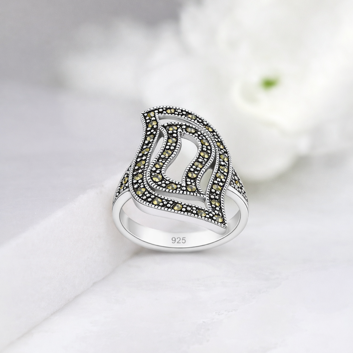 Elysian Leaf Marcasite Ring in 925 sterling silver – side view