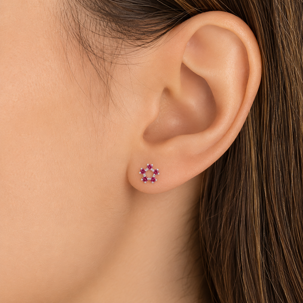 Boucles d'oreilles puces fleur halo fuchsia