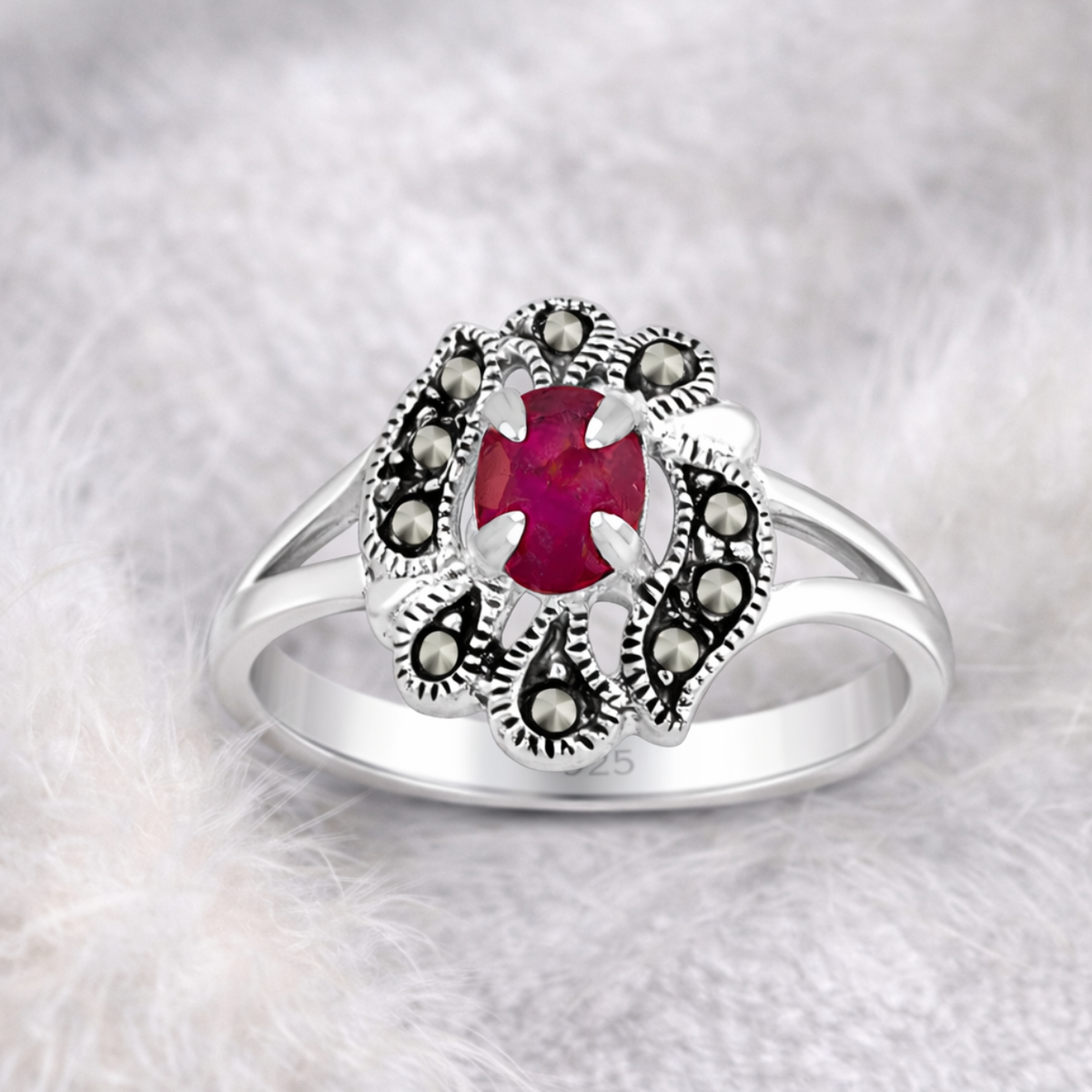 Marcasite Floral Gemstone Ring in 925 sterling silver – detail view