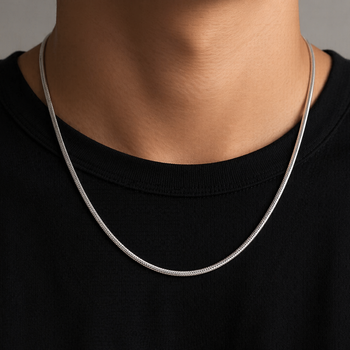 Snake Chain in 925 sterling silver – angle view